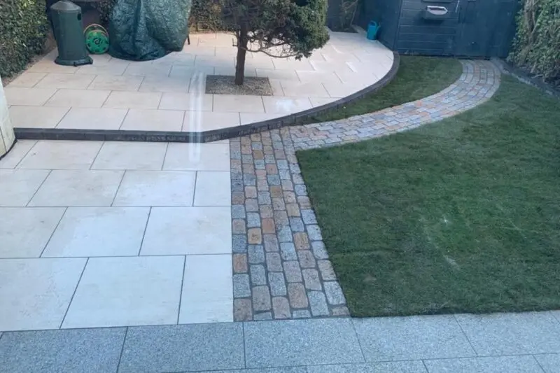 Patios Saltney