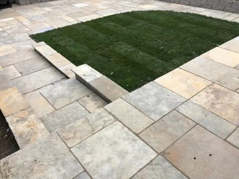 Patios Saltney